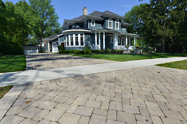 Best Best Driveway Pavers  in Dearborn, MI